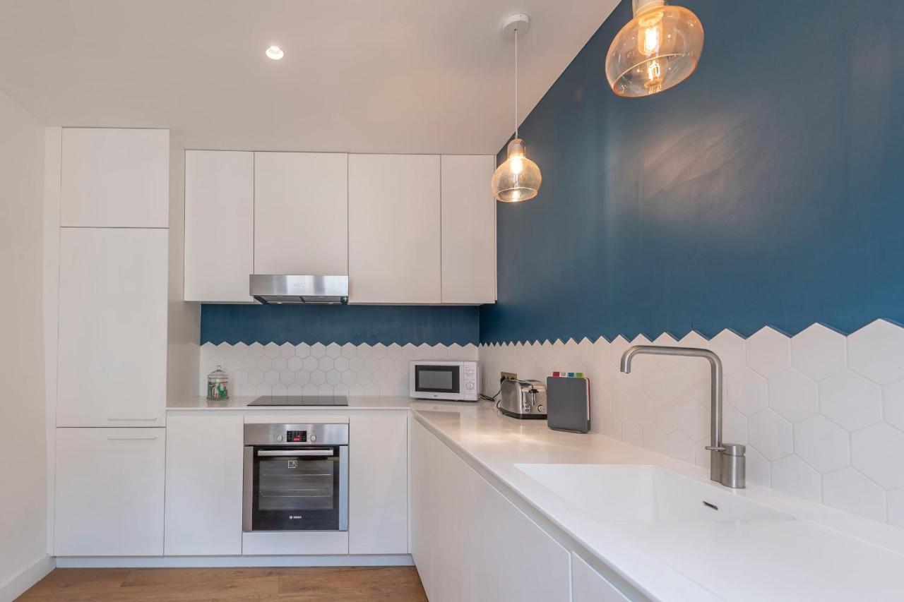 Apartamento espaçoso Classificado 4 estrelas no coração da cidade velha Annecy Exterior foto